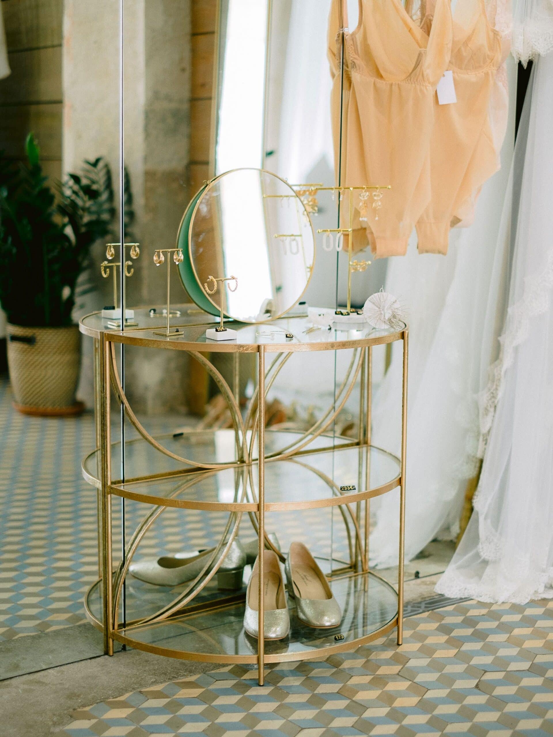 YannMc_corporate_showroom-bride-designer-paris_202306-anne-de-lafforest-38-scaled | Anne de Lafforest