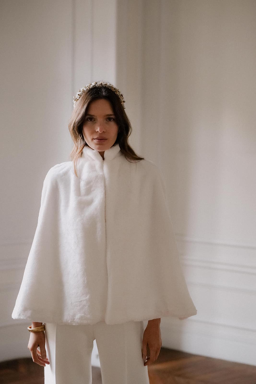 Cape de mariée en fourrure Inna